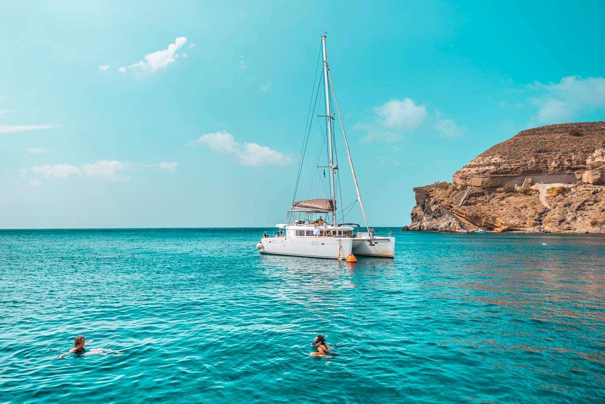 Catamaran tour on Santorini