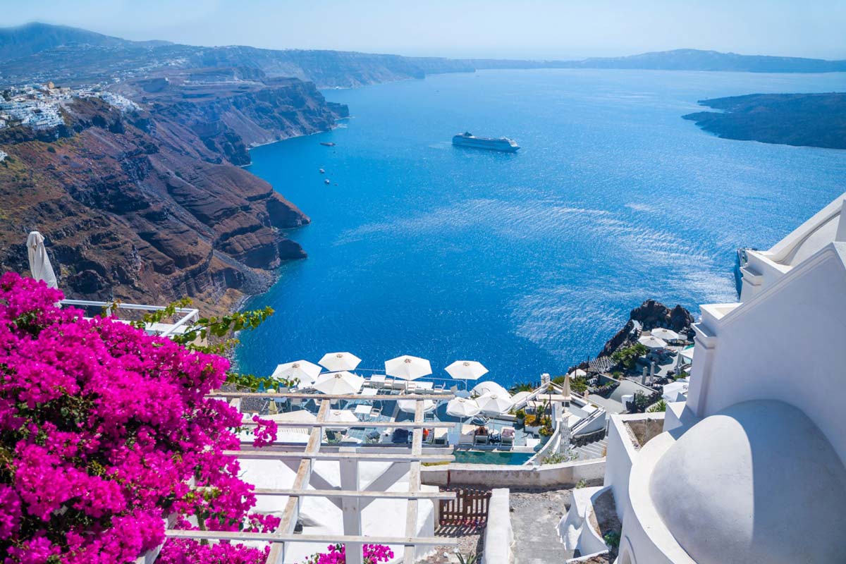 caldera-view-on-santorini