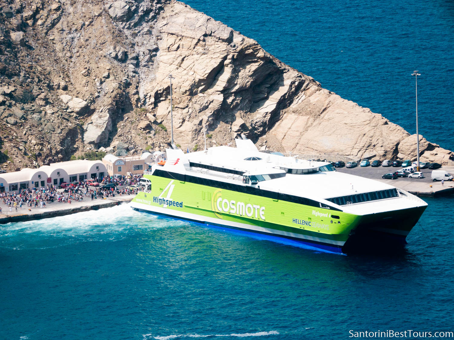 Ferry from Athens to Santorini - Highspeed 4