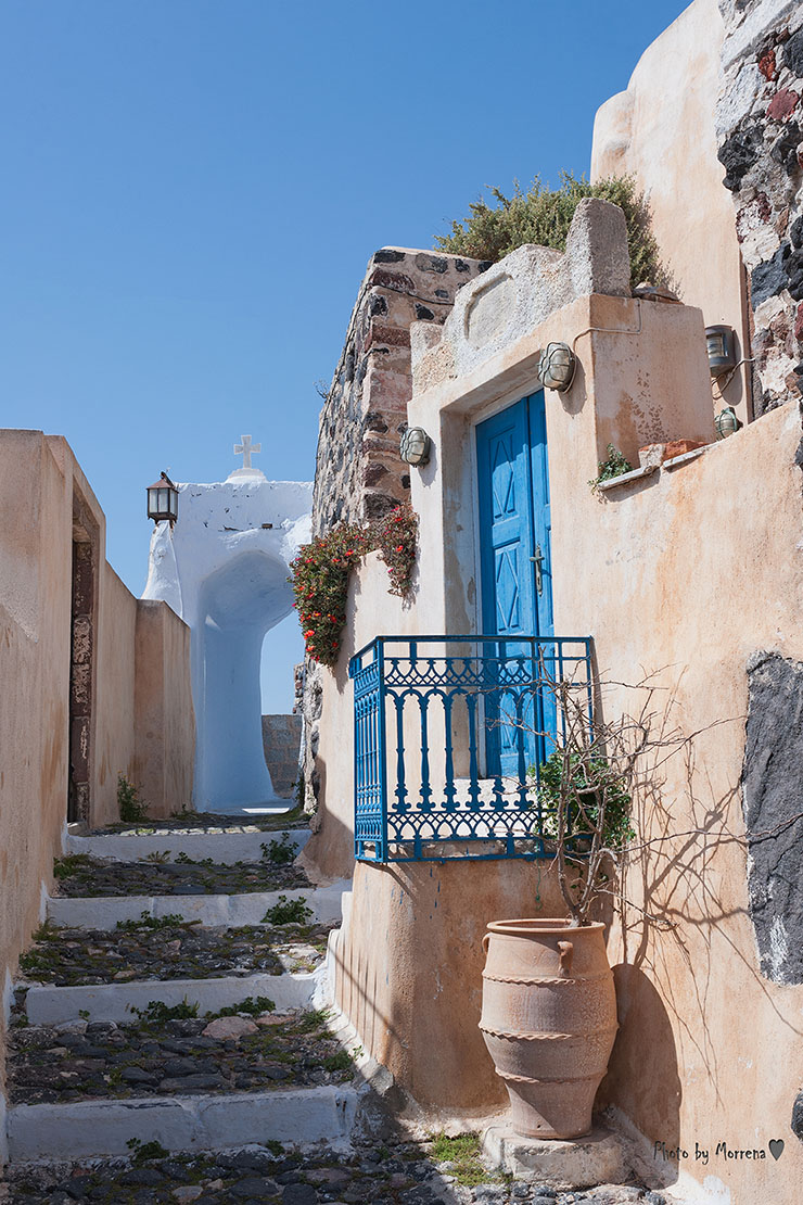 Amazing Pyrgos village. The fortified village in Santorini, Greece 