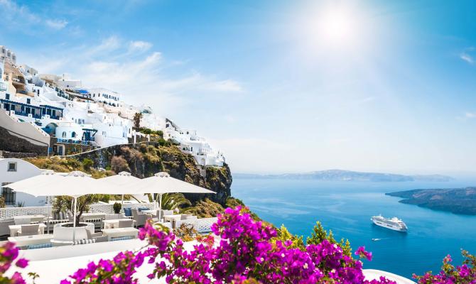How Many Days Should You Spend in Santorini?