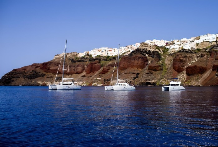 Sailing Tour Near Oia Santorini