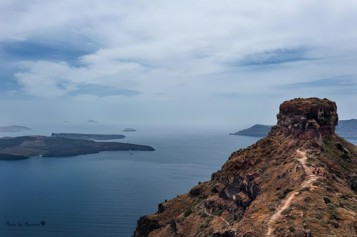 Santorini Holiday Skaros