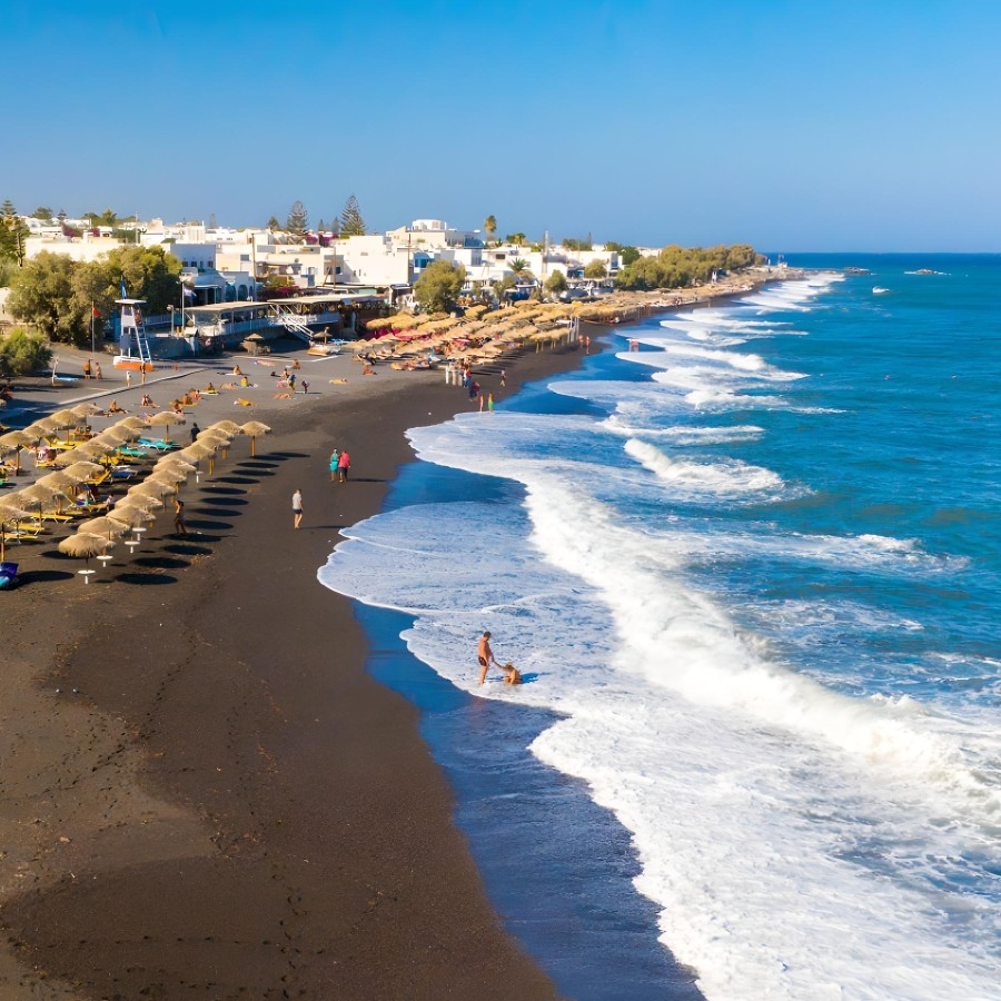 Top 10 Beaches On Santorini