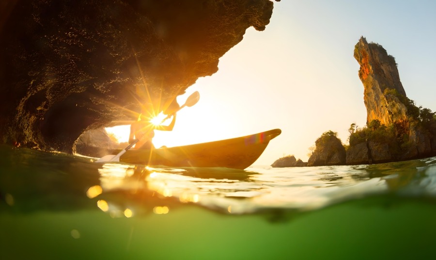 Kayak Santorini
