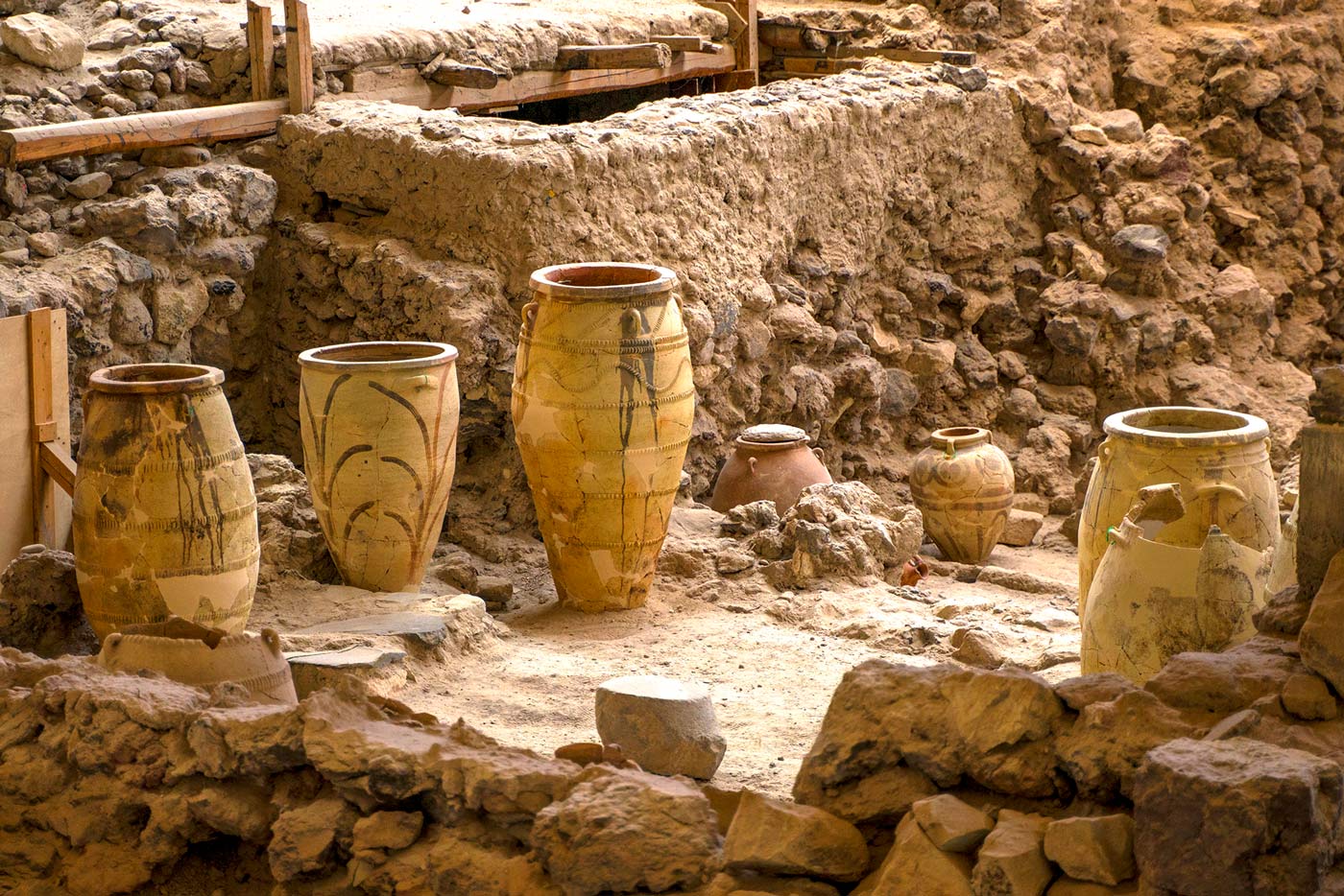 Akrotiri - The Prehistoric Preserved City in Santorini