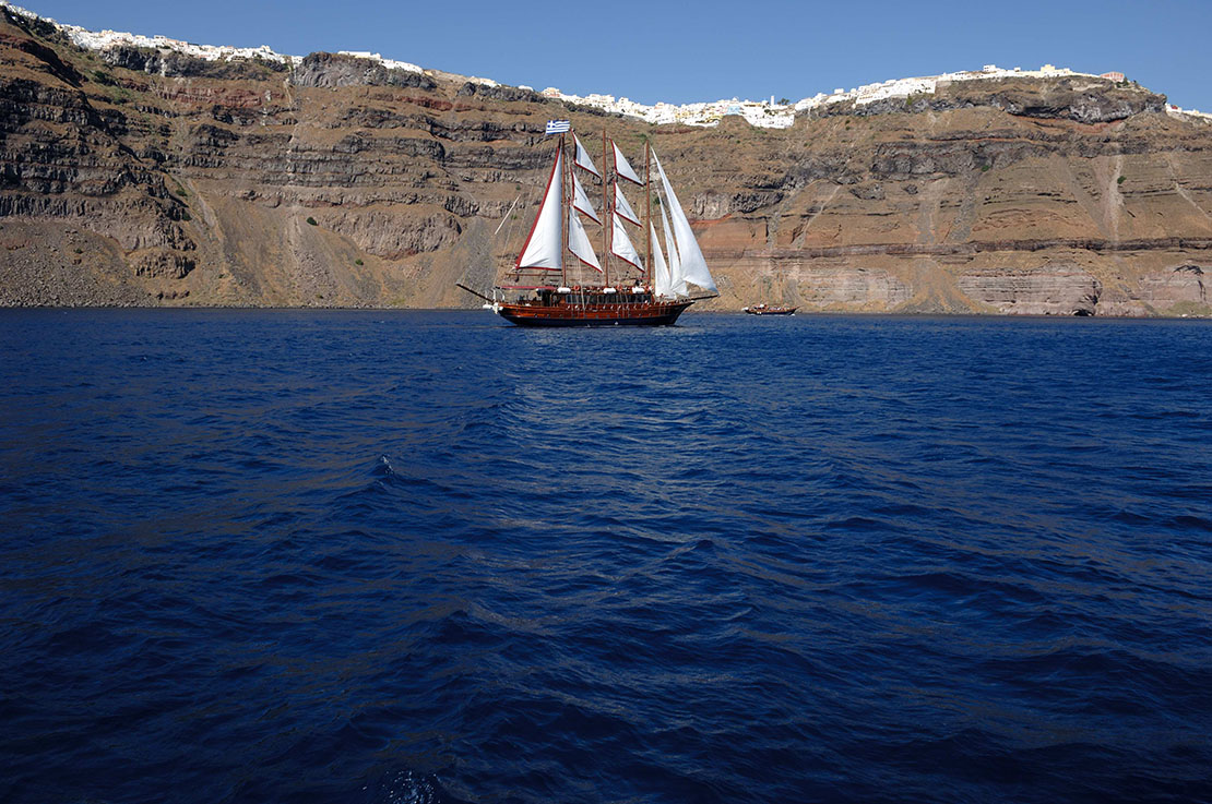 Caldera cliffs in Santorini, volcano tour